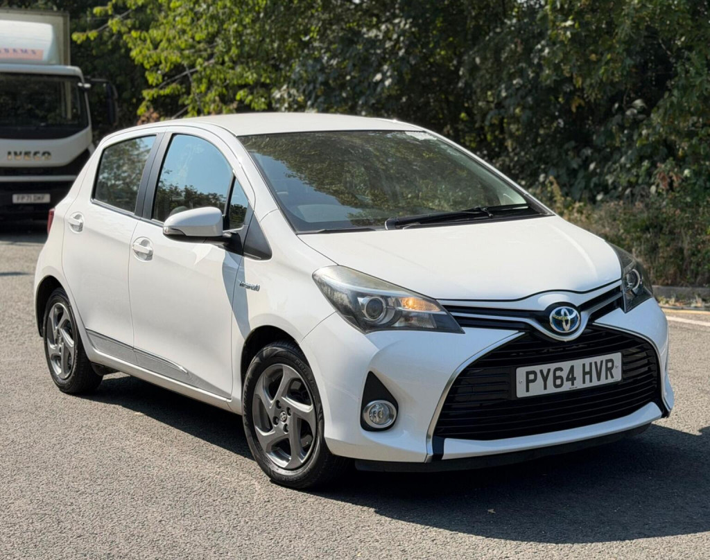 2015 Toyota YARIS
