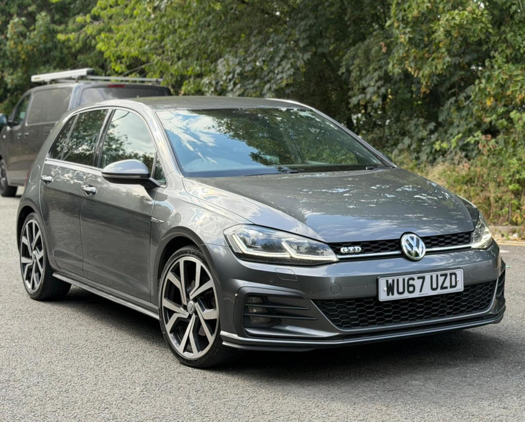 2017 Volkswagen GOLF